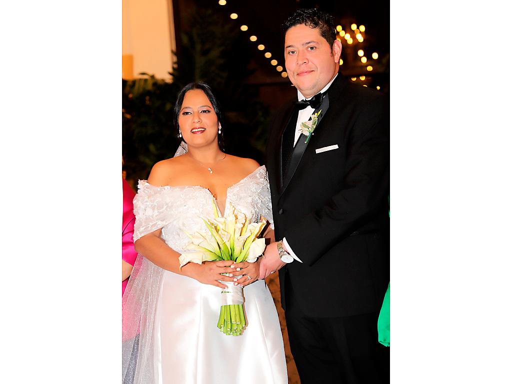 La boda de Ana Desireé y Carlos Roberto