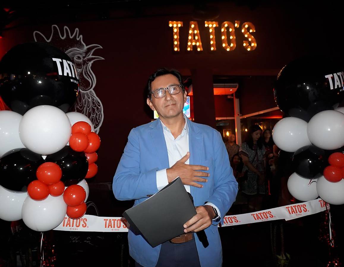 Tato’s Wings estrena su nuevo local en Comayagua Tato’s Wings estrena su nuevo local en Comayagua