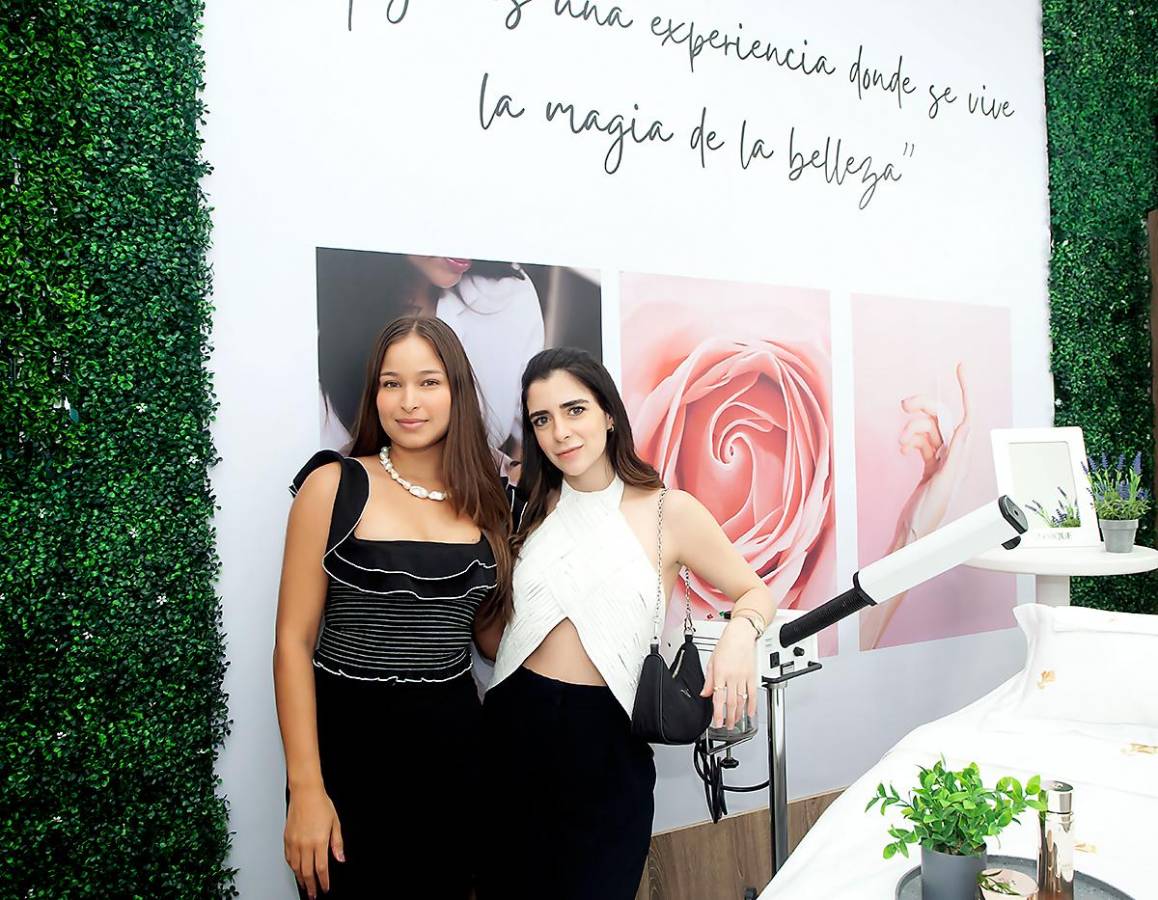 Multiplaza y Perfumerías Magie le dan la bienvenida a M.A.C Cosmetics Multiplaza y Perfumerías Magie le dan la bienvenida a M.A.C Cosmetics