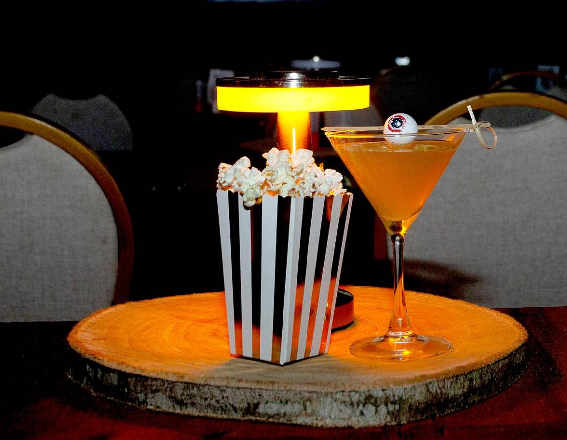 Excel, Hyundai y Club Árabe presentan Eat the Movie: In Theater Shrek Excel, Hyundai y Club Árabe presentan Eat the Movie: In Theater Shrek