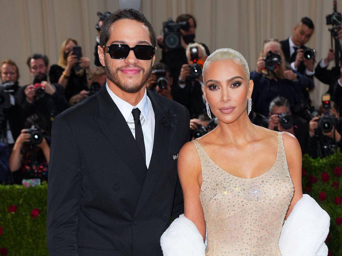 Kim Kardashian y Pete Davidson en la Met Gala 2022. Kim Kardashian y Pete Davidson en la Met Gala 2022.