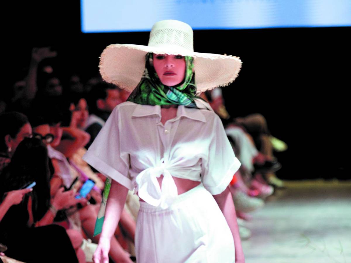 La colección SS2024 en la que realizó una colab con Kolori La colección SS2024 en la que realizó una colab con Kolori
