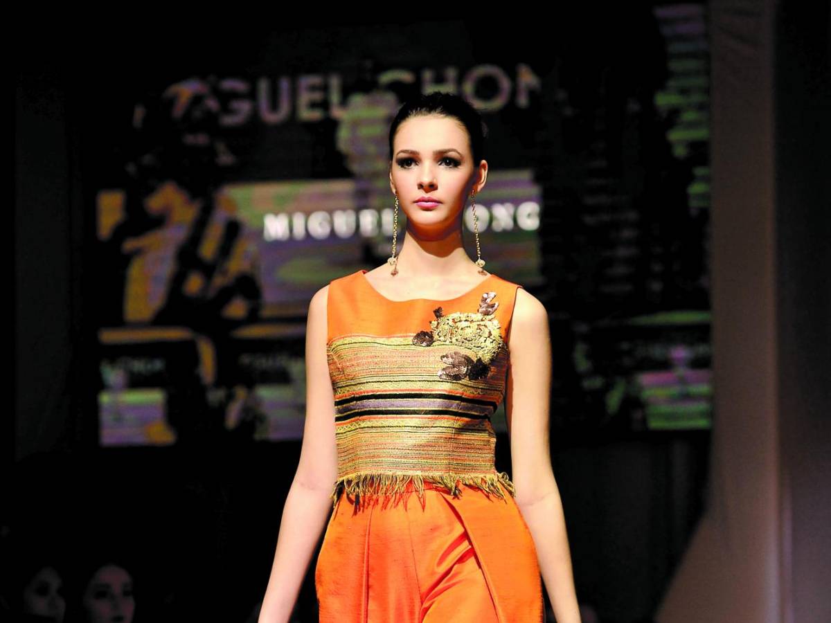 Pasarela Miguel Chong en Estilo Moda 2017. Pasarela Miguel Chong en Estilo Moda 2017.