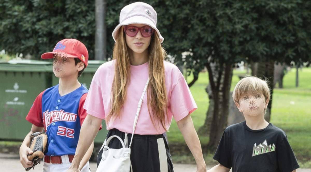 Shakira acompañada de sus hijos en Miami. Shakira acompañada de sus hijos en Miami.