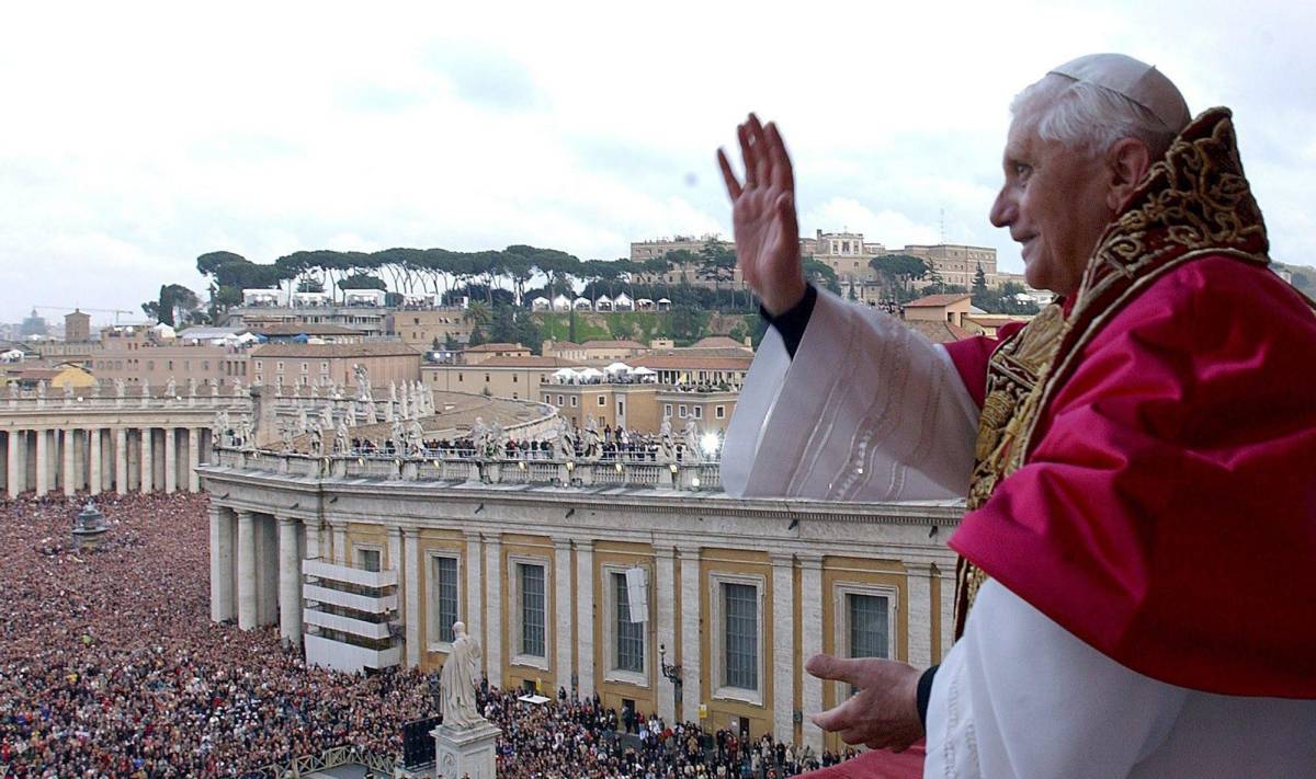 Muere Benedicto XVI Muere Benedicto XVI