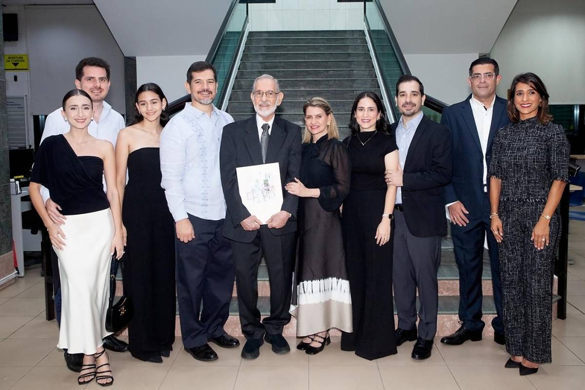 Inauguran la exposición “Tierra de Pan Llevar” de Marco Rietti Inauguran la exposición “Tierra de Pan Llevar” de Marco Rietti