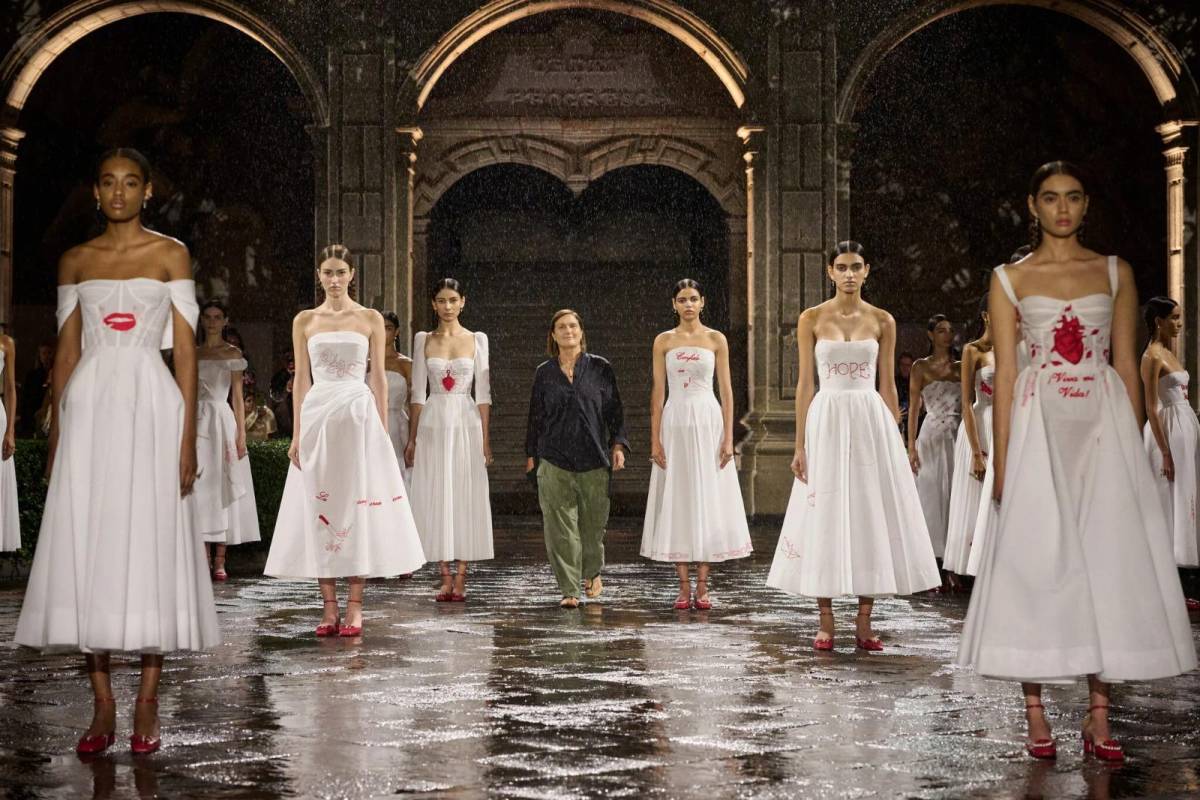 Desfile crucero 2024 Dior. Desfile crucero 2024 Dior.