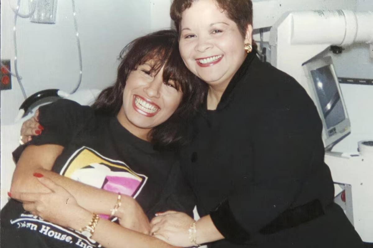 Selena y Yolanda Saldívar. Selena y Yolanda Saldívar.