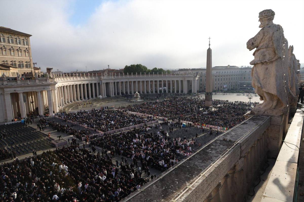Funeral del Papa Francisco: líderes mundiales y miles de fieles se reúnen en el Vaticano Funeral del Papa Francisco: líderes mundiales y miles de fieles se reúnen en el Vaticano