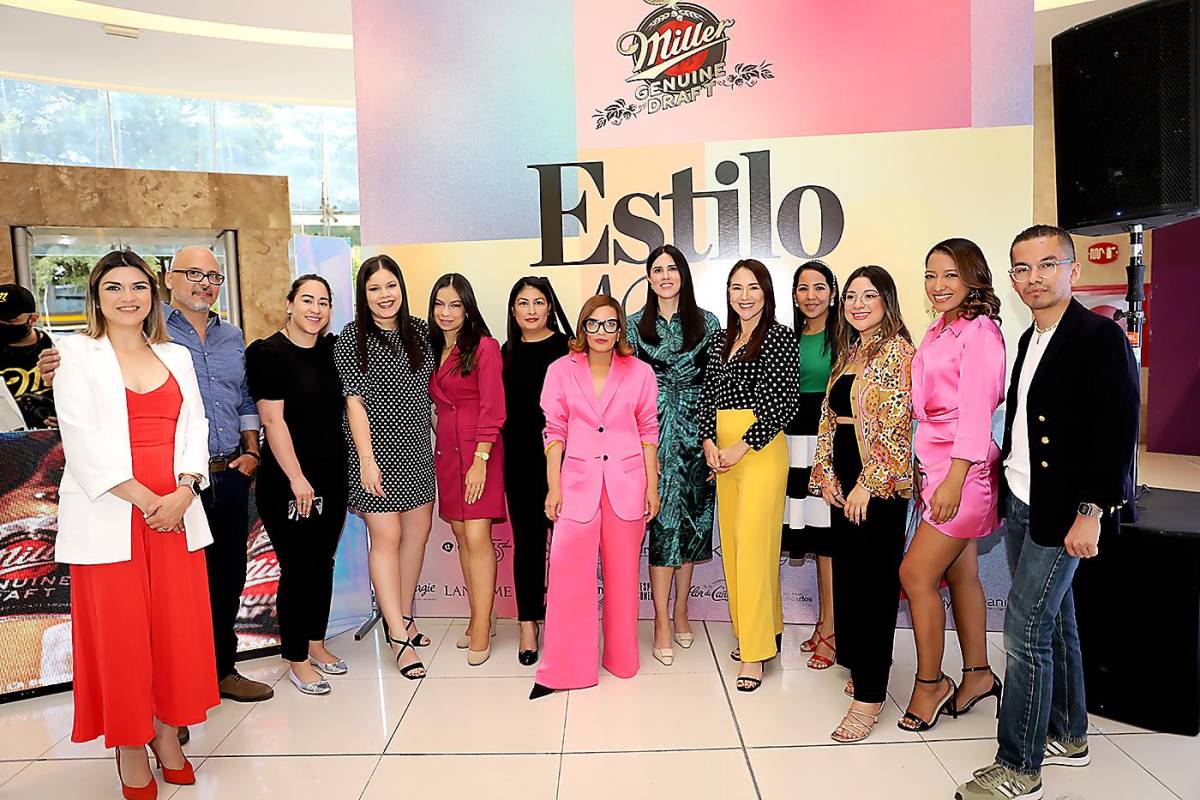 Rosa Montoya, Carlos Cáceres, Lucía García Alvarenga , Melissa Cáceres , Alejandra Cáceres , Rebeca Chacón, Blanca Bendeck , Paola Chinchilla, Vanessa Lazo, Christel Cano, Paola Perdomo, Nuria Orellana y Tirso Rubio. Rosa Montoya, Carlos Cáceres, Lucía García Alvarenga , Melissa Cáceres , Alejandra Cáceres , Rebeca Chacón, Blanca Bendeck , Paola Chinchilla, Vanessa Lazo, Christel Cano, Paola Perdomo, Nuria Orellana y Tirso Rubio.