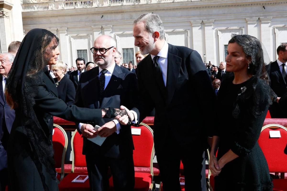 Los reyes con Melania Trump. Los reyes con Melania Trump.
