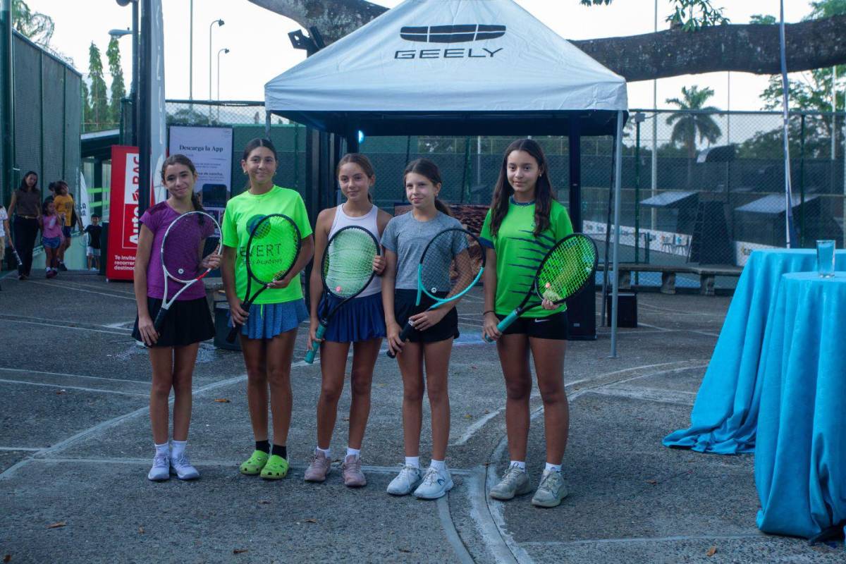 La Conferencia de prensa del torneo de tenis “Geely Open 2025” La Conferencia de prensa del torneo de tenis “Geely Open 2025”