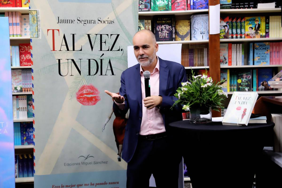 Así se vivió Book N’ Booze by Revista Estilo y Multiplaza Así se vivió Book N’ Booze by Revista Estilo y Multiplaza