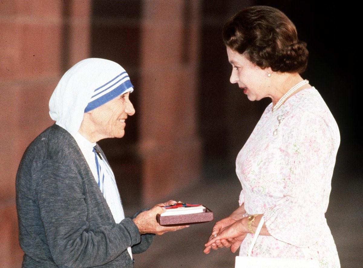 El Reino Unido y el mundo despiden a Isabel II con un grandioso funeral en Londres El Reino Unido y el mundo despiden a Isabel II con un grandioso funeral en Londres