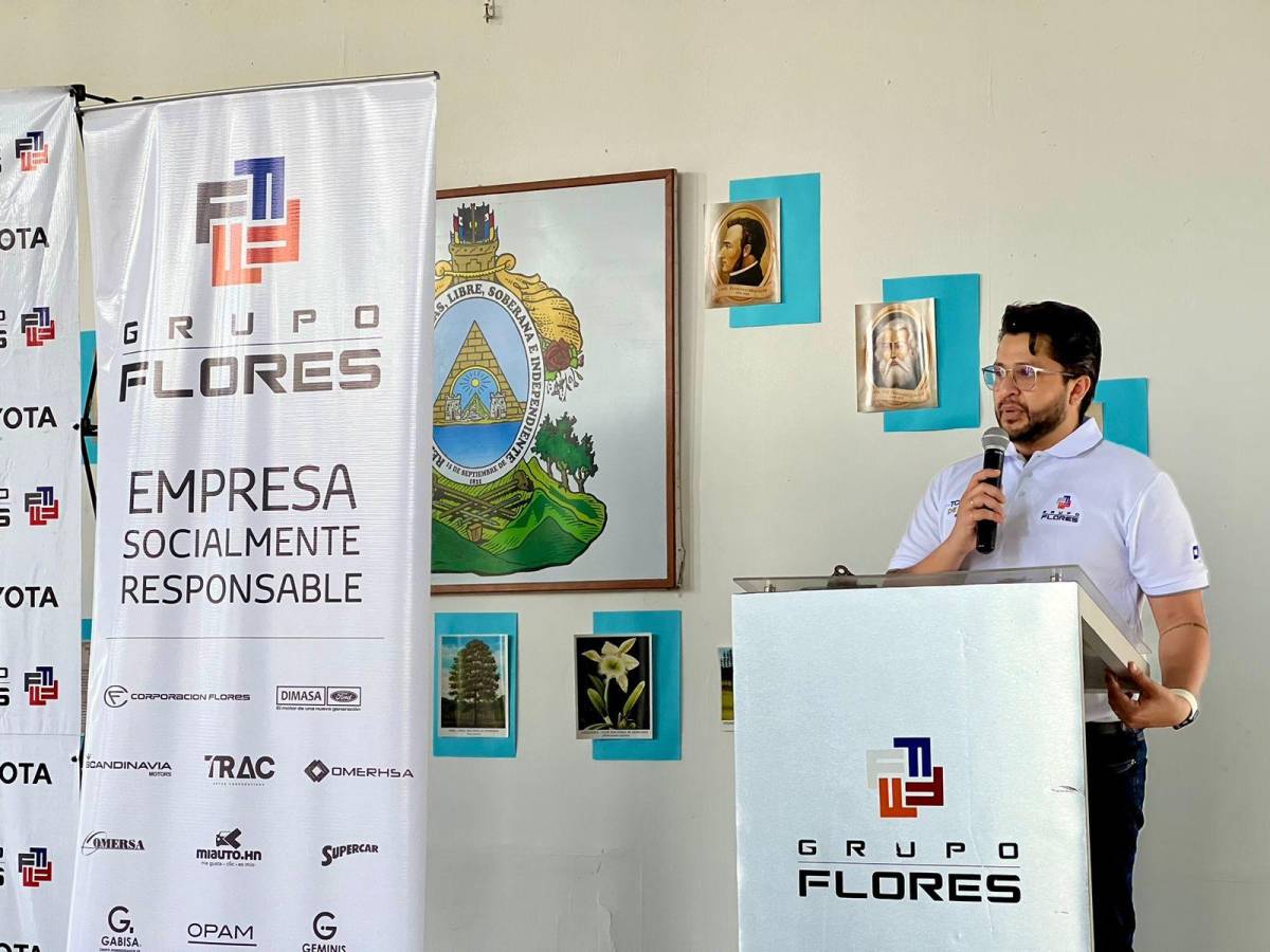 Grupo Flores inaugura el Torneo de Fútbol “Jugando por la Educación” Grupo Flores inaugura el Torneo de Fútbol “Jugando por la Educación”