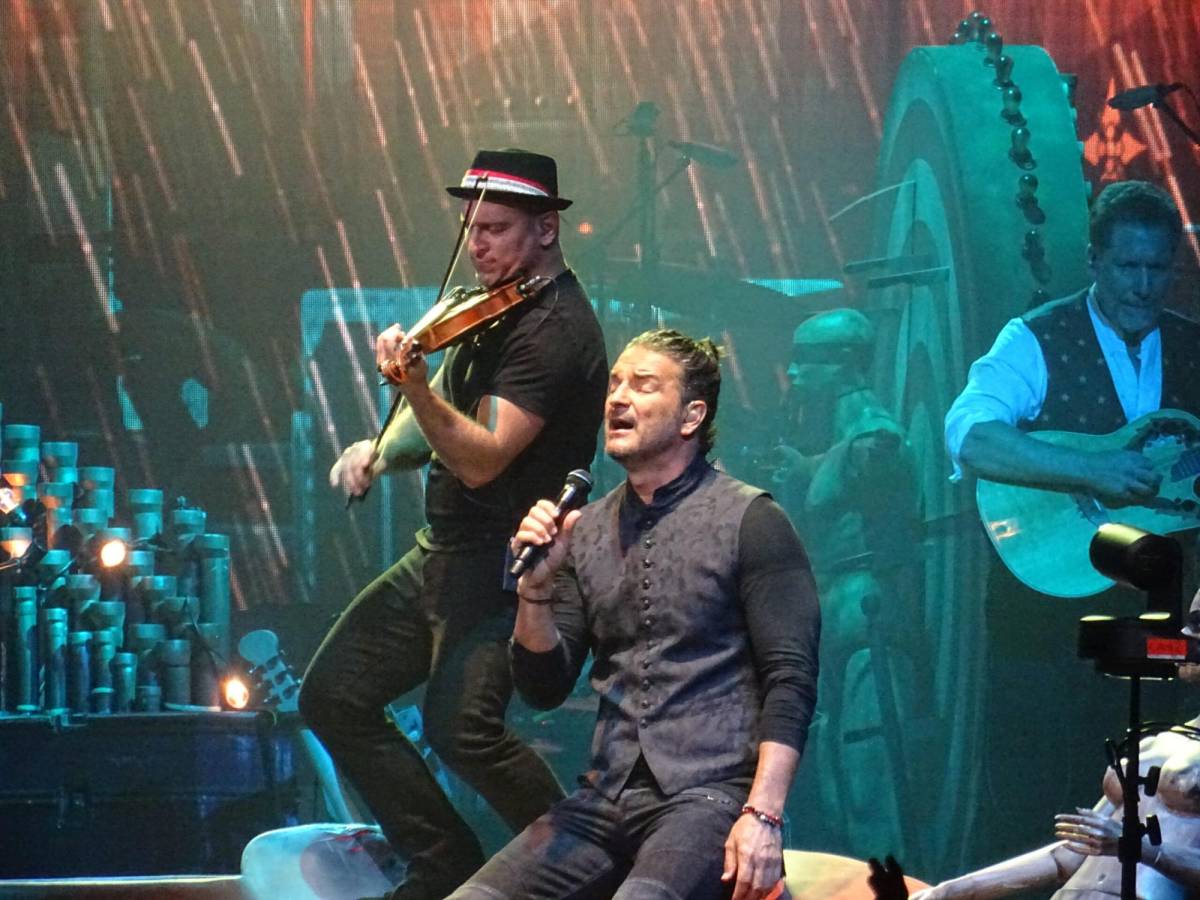 Ricardo Arjona regresa a Honduras con su tour Blanco y Negro Ricardo Arjona regresa a Honduras con su tour Blanco y Negro