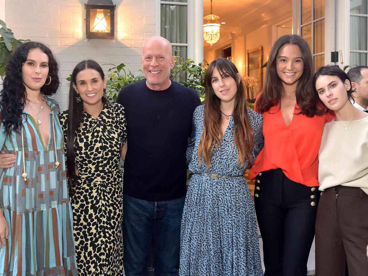 Bruce Willis es diagnosticado con demencia Bruce Willis es diagnosticado con demencia