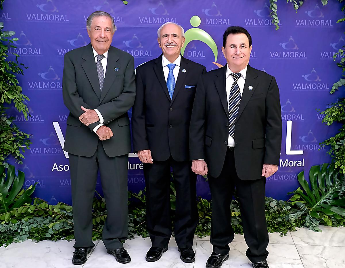 Johnny Marikays, Fuad y Alfredo Faraj