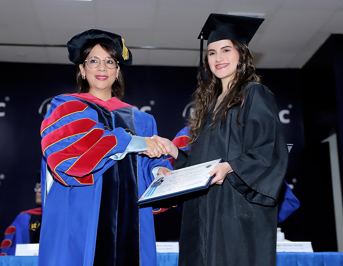 Graduaciones de pregrado UNITEC 2023
