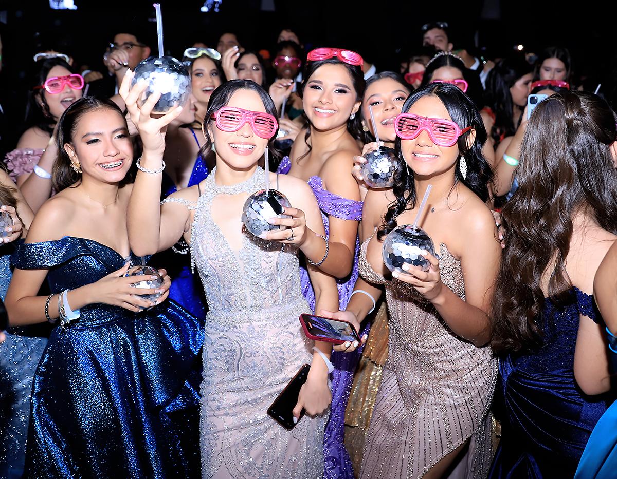 Fiesta de la prom 2025 de Mayan School