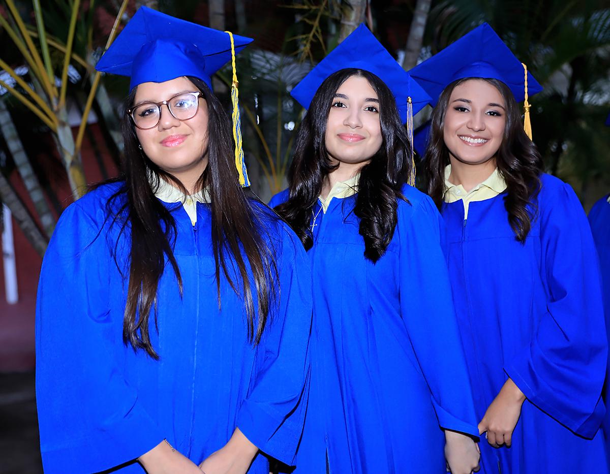 Daniela Rámirez, Emily Montalván y Valeria Pineda.