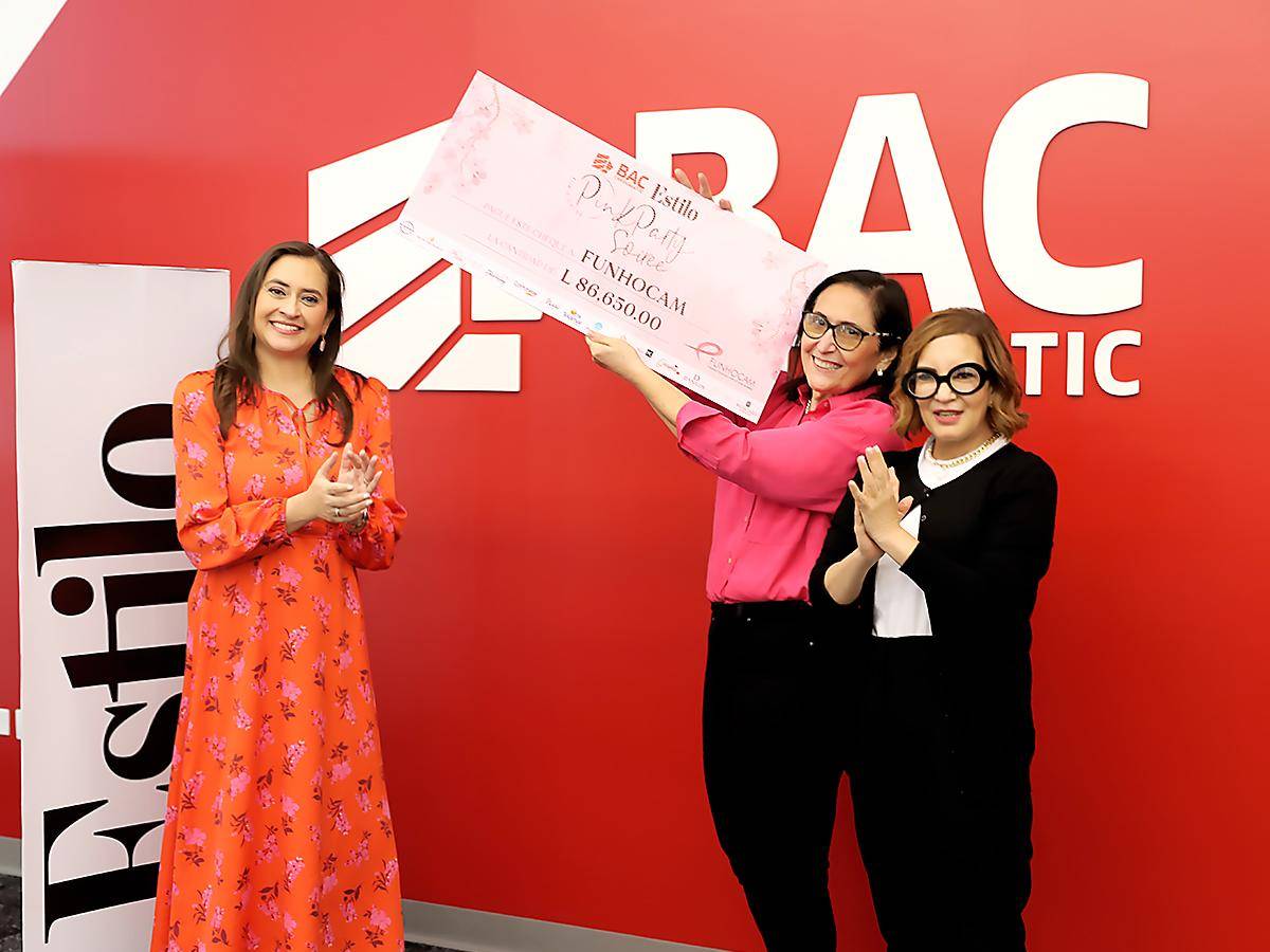 Valeria Ríos, Rosemonde Abedrabbo y Blanca Bendeck.