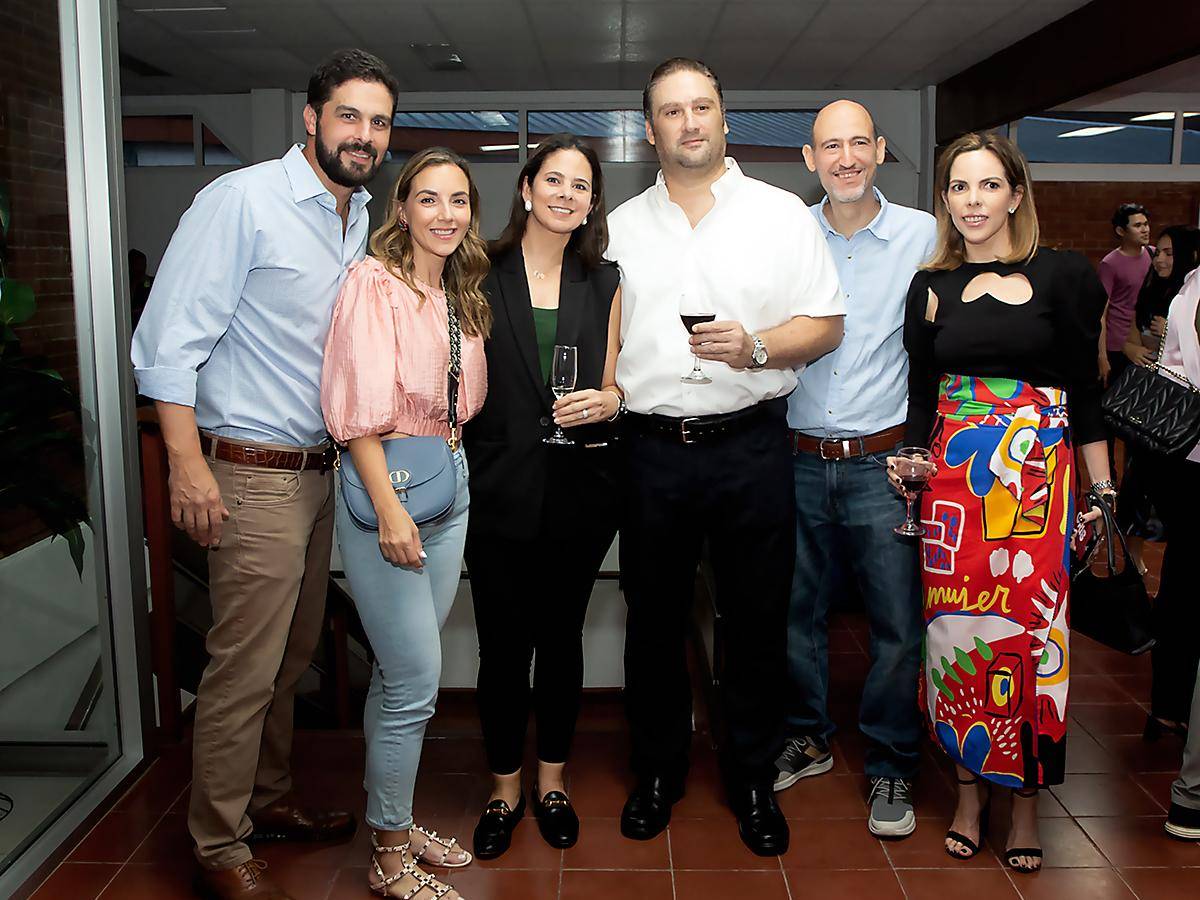 Brindis por el 70 Aniversario de la EIS Brindis por el 70 Aniversario de la EIS
