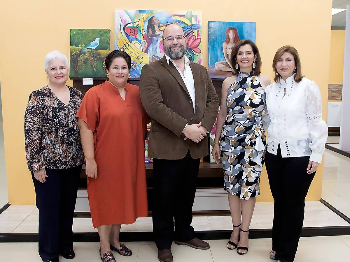 Exposición de arte Galería de Colores Exposición de arte Galería de Colores