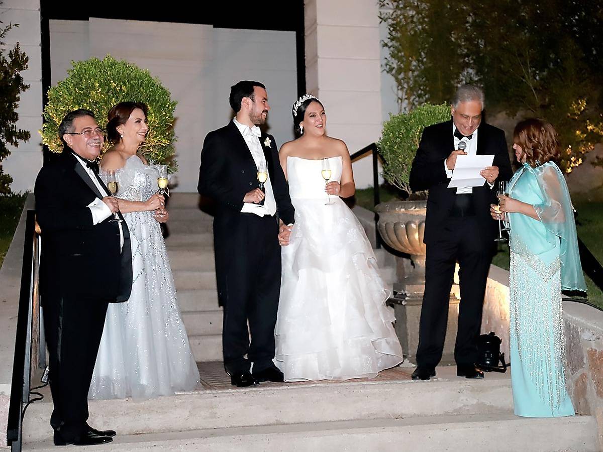 Un brindis marcado por el amor y el orgullo del padre de la novia se robó los aplausos de todos Un brindis marcado por el amor y el orgullo del padre de la novia se robó los aplausos de todos
