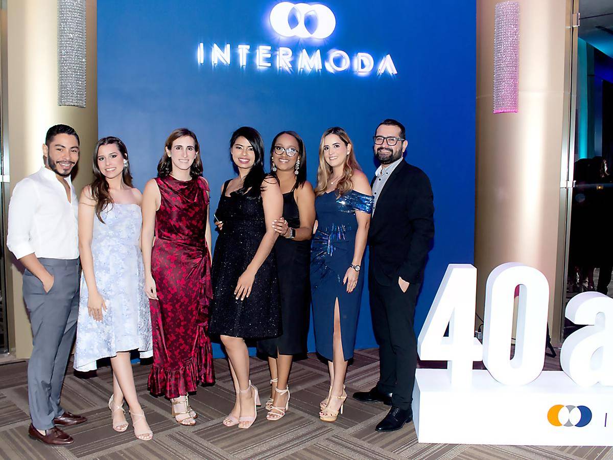 Carlos López, Alexa Girón, Sofía Chahín, Marielly Avelar, Ruth Donaire, Lourdes Chinchilla y Brandon Perdomo Carlos López, Alexa Girón, Sofía Chahín, Marielly Avelar, Ruth Donaire, Lourdes Chinchilla y Brandon Perdomo