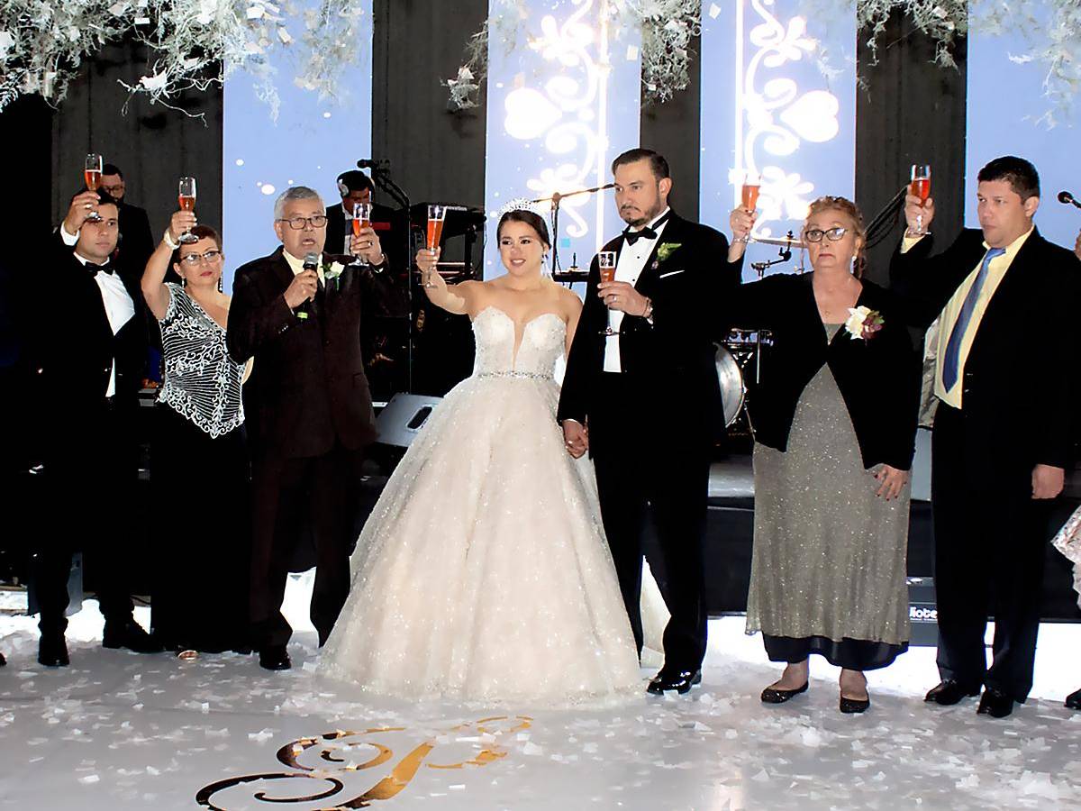 La boda de Héctor Ponce y Patricia Interiano