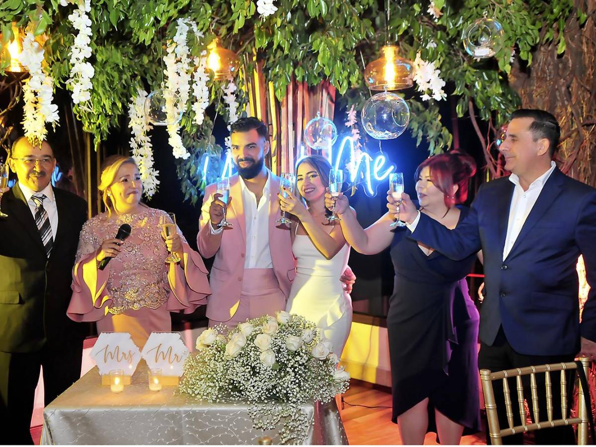 La boda civil de Kirt Merren y Karime Canahuati La boda civil de Kirt Merren y Karime Canahuati