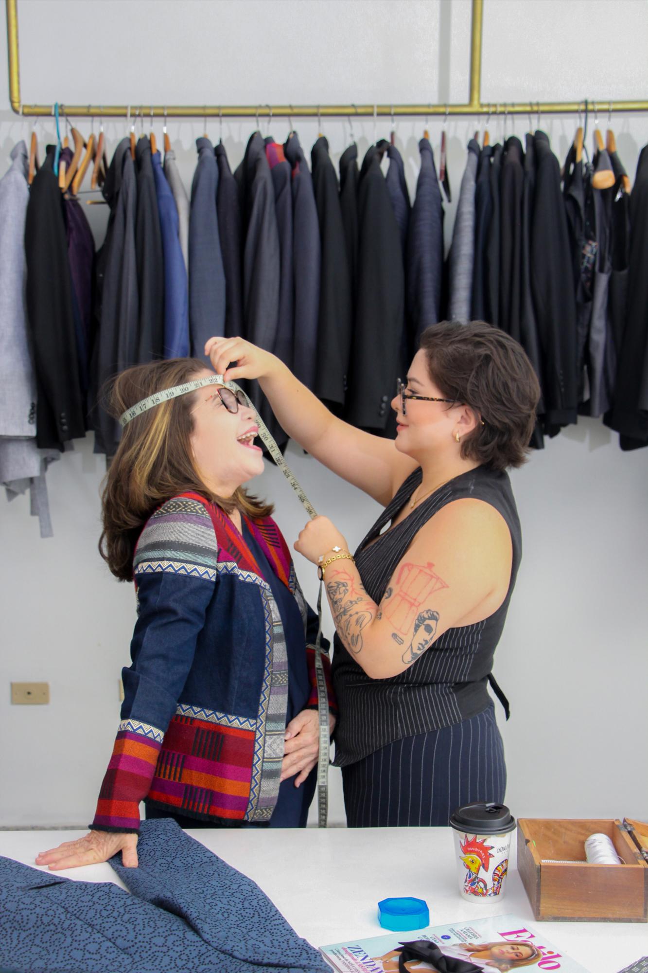 Nadia Galeano debuta como diseñadora con su colección EXISTO Nadia Galeano debuta como diseñadora con su colección EXISTO
