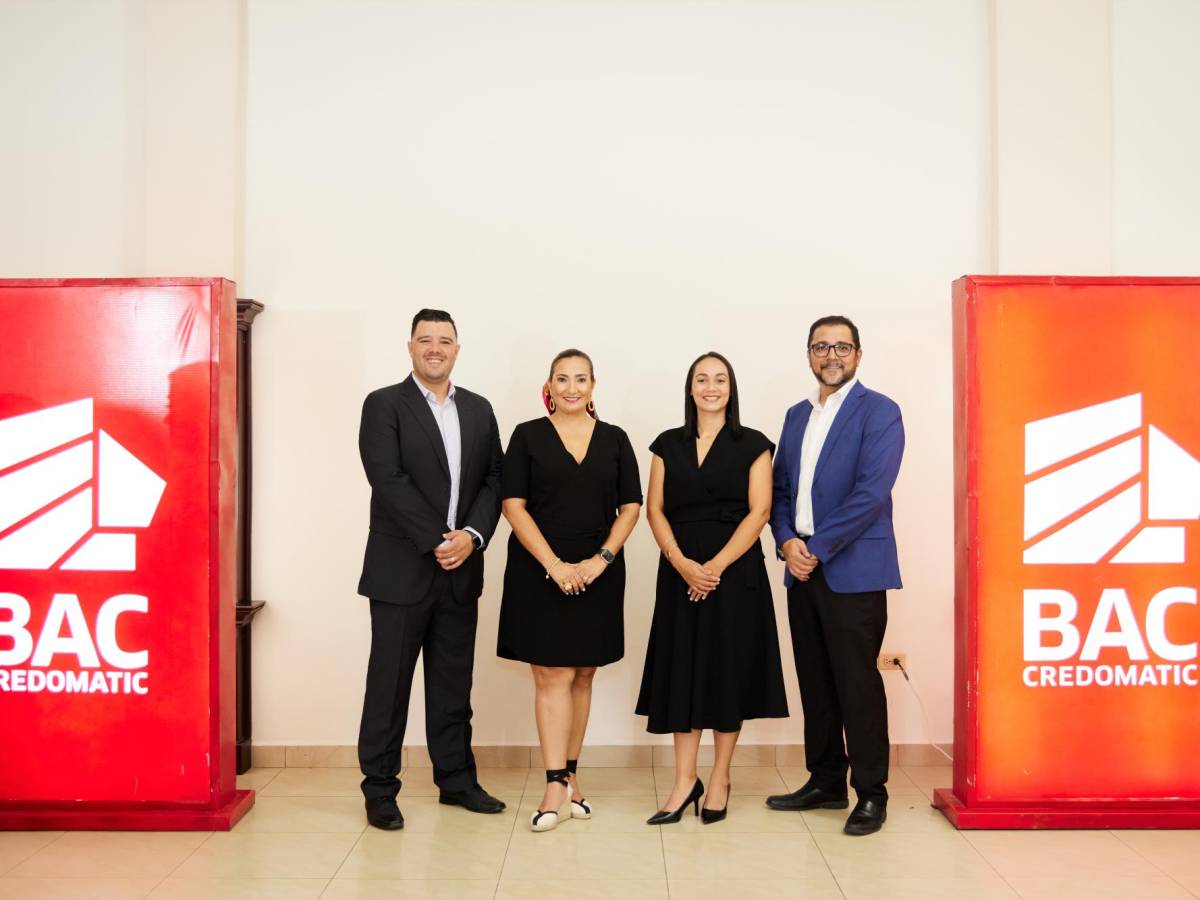 Alfonso Wu, Mónica Arita, Seidy Centeno y José Escobar. Alfonso Wu, Mónica Arita, Seidy Centeno y José Escobar.