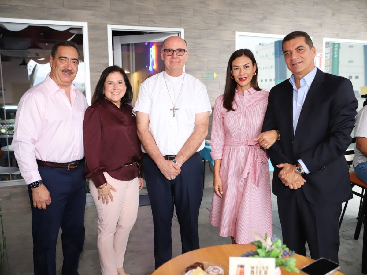 Laboratorio Bueso Arias inaugura nueva sucursal en Tegucigalpa Laboratorio Bueso Arias inaugura nueva sucursal en Tegucigalpa