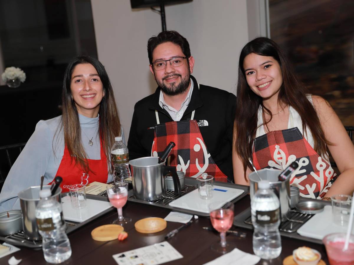 Francesca García, Antonio Núñez y Alejandra Figueroa Francesca García, Antonio Núñez y Alejandra Figueroa
