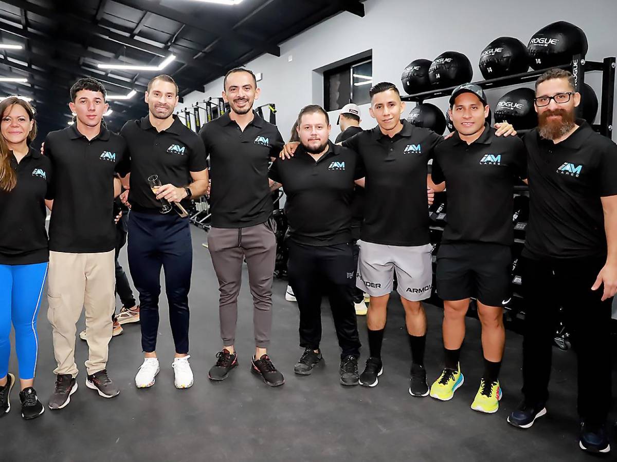 El equipo completo que estará a su servicio en I Am Lares Crossfit