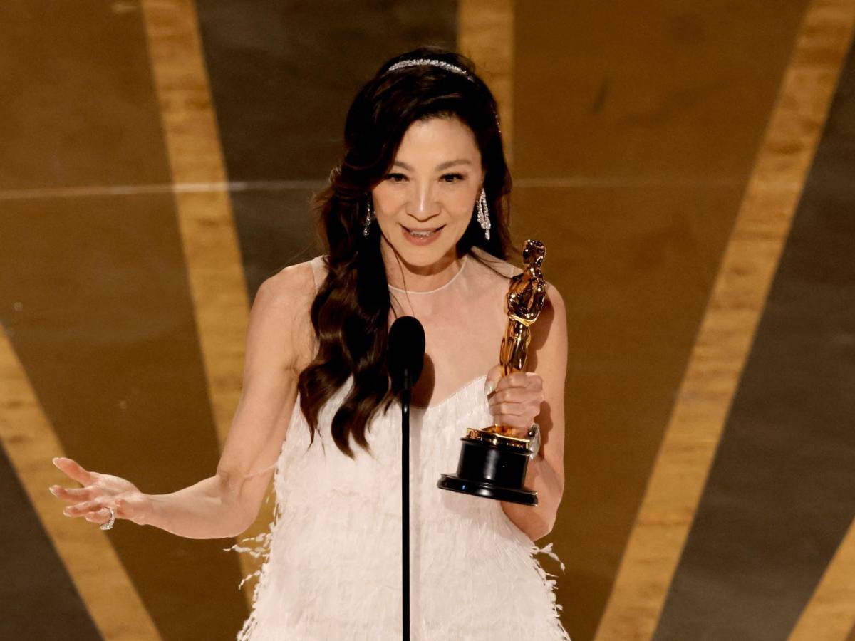 Michelle Yeoh gana el Oscar y hace historia Michelle Yeoh gana el Oscar y hace historia