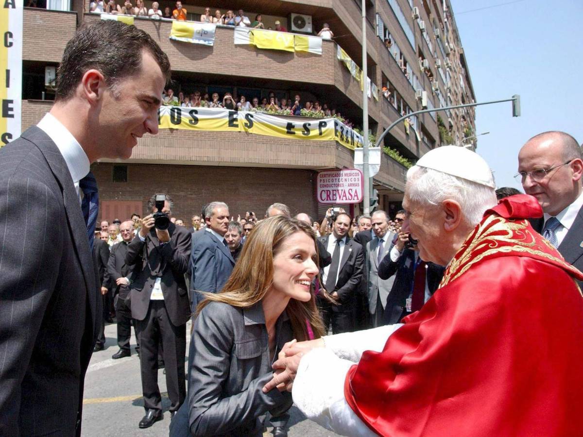 Muere Benedicto XVI Muere Benedicto XVI