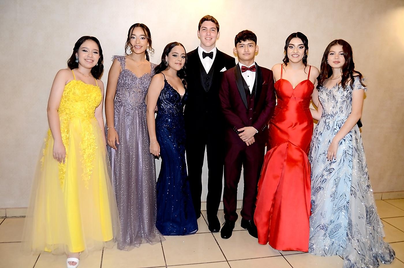 Prom looks de los seniors 2023 de Antares y Aldebaran