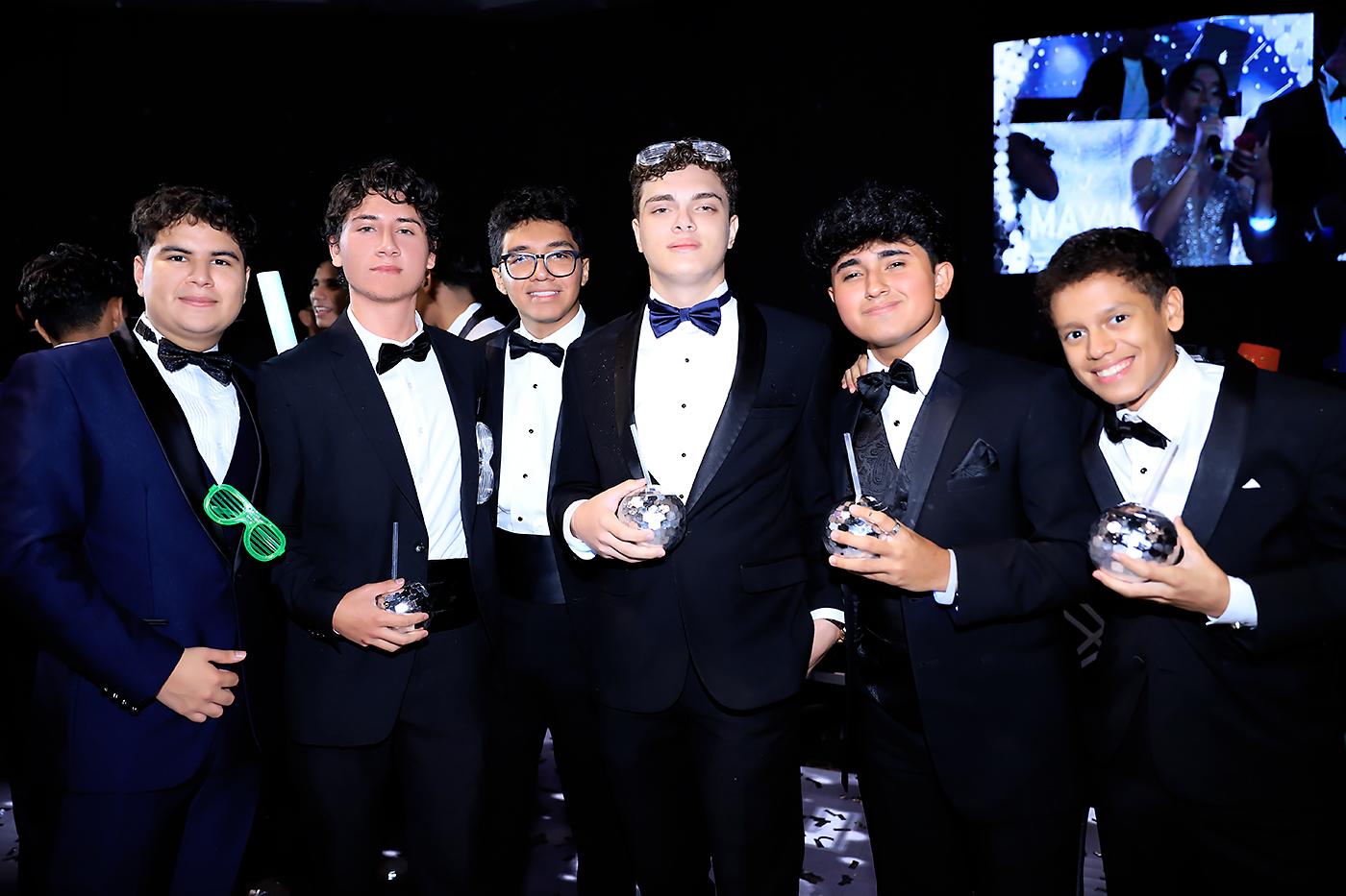 Fiesta de la prom 2025 de Mayan School