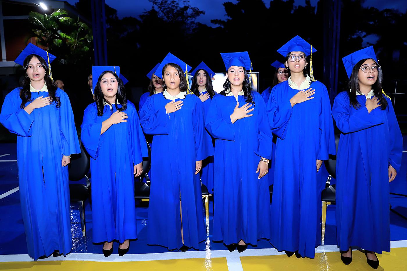Avril Díaz, Anyel Godoy, Ana Moncada, Alison Chávez, Alejandra Molina y Ahtziri Zúniga.