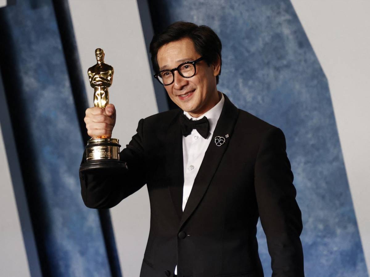 El actor vietnamita a su llegada a la fiesta de Vanity Fair en el Wallis Annenberg Center Performing Arts en Beverly Hills El actor vietnamita a su llegada a la fiesta de Vanity Fair en el Wallis Annenberg Center Performing Arts en Beverly Hills