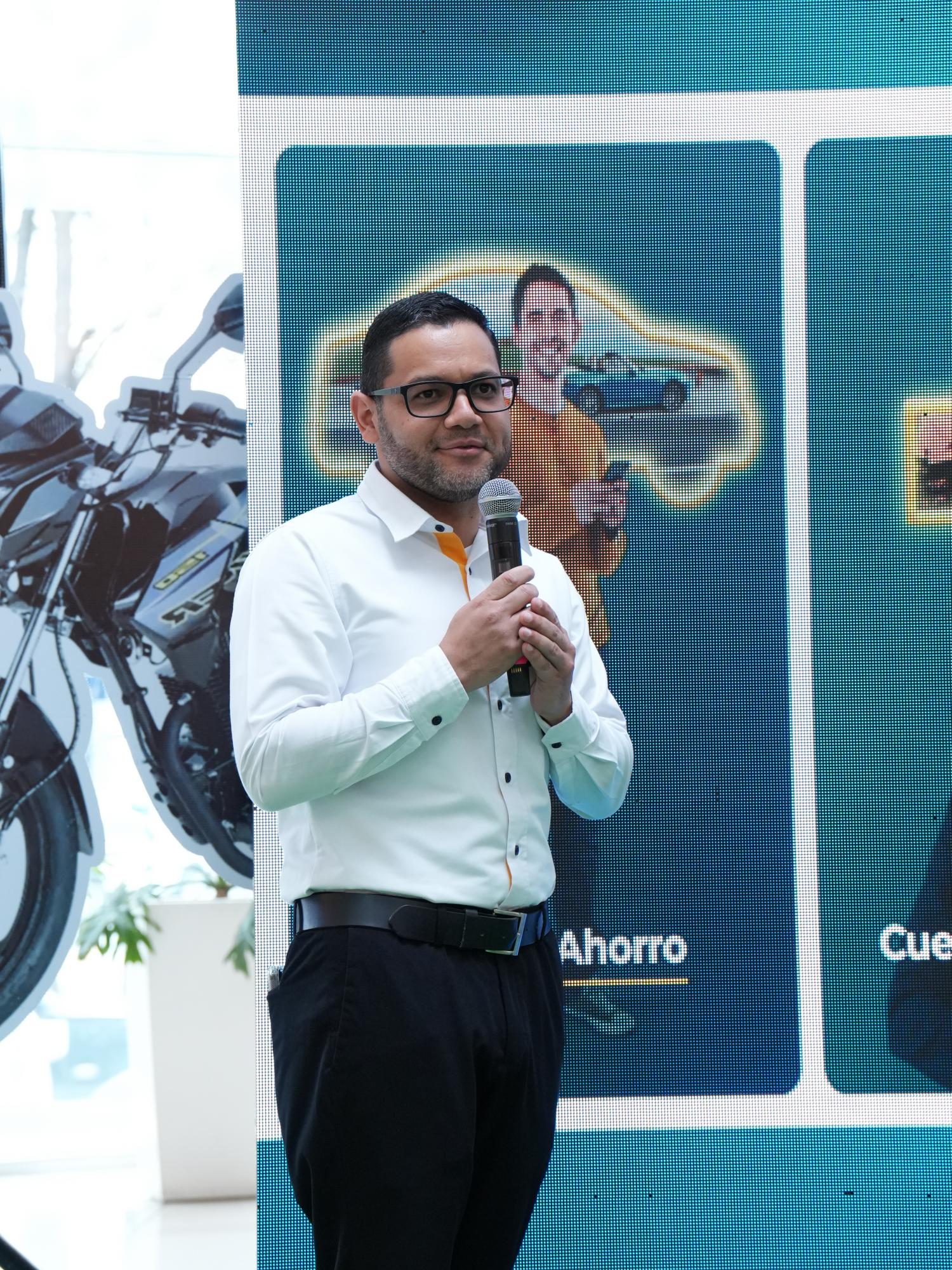 Ahorrar con Banco CUSCATLÁN te lleva a cumplir tus sueños y ganar un carro del año o una motocicleta Ahorrar con Banco CUSCATLÁN te lleva a cumplir tus sueños y ganar un carro del año o una motocicleta