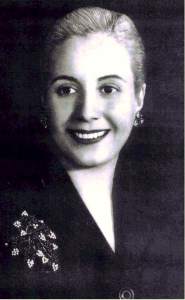 Eva Perón, esposa del presidente argentino Juan Domingo Perón y Primera Dama de Argentina fue de gran influencia en la aprobación del voto femenino en 1947.