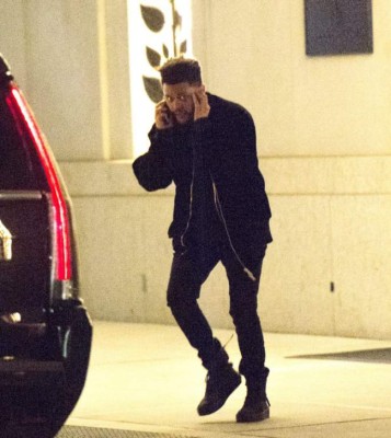 The Weekend saliendo del apartamento de Bella Hadid en New York The Weekend saliendo del apartamento de Bella Hadid en New York