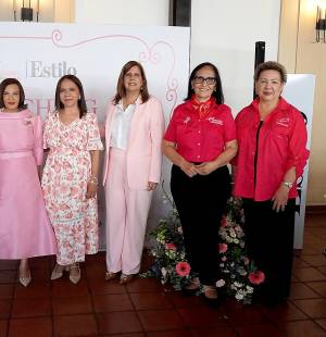Revista Estilo y Davivienda Seguros unieron fuerzas para celebrar Brunching in Rosé 2025, una experiencia donde la moda y la solidaridad se vistieron de rosa por una causa: recaudar fondos para la Fundación Hondureña Contra el Cáncer de Mama (FUNHOCAM). Revista Estilo y Davivienda Seguros unieron fuerzas para celebrar Brunching in Rosé 2025, una experiencia donde la moda y la solidaridad se vistieron de rosa por una causa: recaudar fondos para la Fundación Hondureña Contra el Cáncer de Mama (FUNHOCAM).