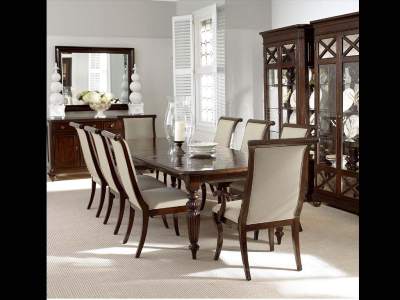 Lindo comedor de madera tapizado con una tela color crema dándole un look fresco y moderno. Encuéntralo en INDUMA. Para agendar: Induma Blvd. Morazán, 1/2 cuadra antes de Plaza Criolla. Tel. 2232-3362/ 2232-0208 Lindo comedor de madera tapizado con una tela color crema dándole un look fresco y moderno. Encuéntralo en INDUMA. Para agendar: Induma Blvd. Morazán, 1/2 cuadra antes de Plaza Criolla. Tel. 2232-3362/ 2232-0208