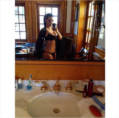 Kim roba el bikini de Kylie