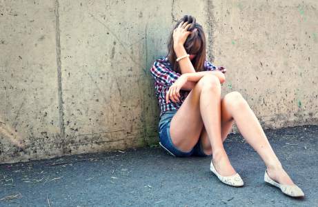 2. La eterna víctima.Una de las personas más peligrosas que puedes tener a tu alrededor es a la perpetua víctima. Son las personas que siempre buscan a quien culpar por sus errores. Creen que cuando les va bien es debido a sus méritos, y cuando les va mal, es debido a los deméritos de los otros. 2. La eterna víctima.Una de las personas más peligrosas que puedes tener a tu alrededor es a la perpetua víctima. Son las personas que siempre buscan a quien culpar por sus errores. Creen que cuando les va bien es debido a sus méritos, y cuando les va mal, es debido a los deméritos de los otros.